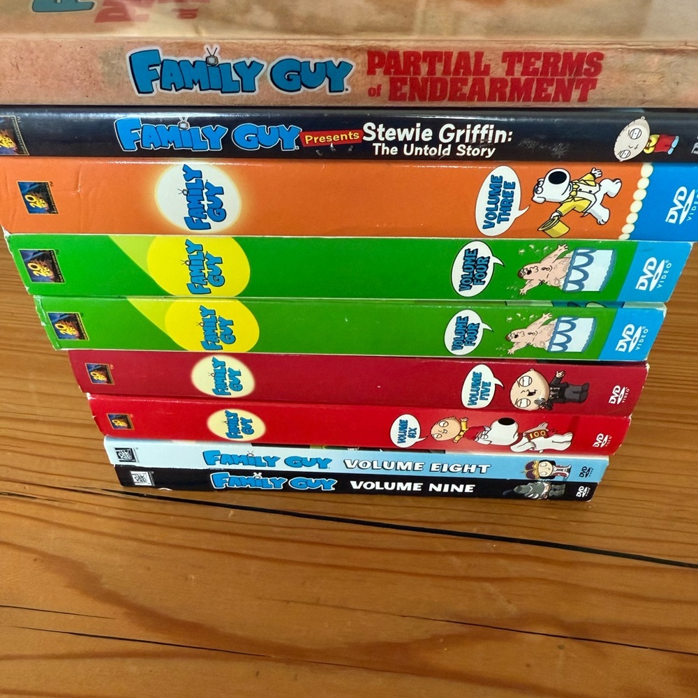 Family Guy DVD Collection - Multicolor